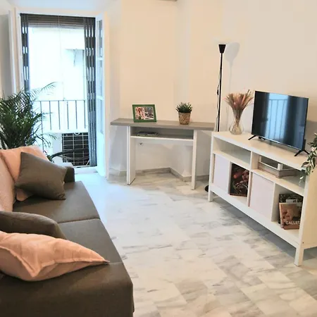Con Encanto En El Corazon De La Ciudad Apartment